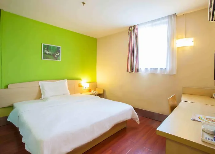 7Days Inn Beijing Railway Station Guangqu Gate Metro Station