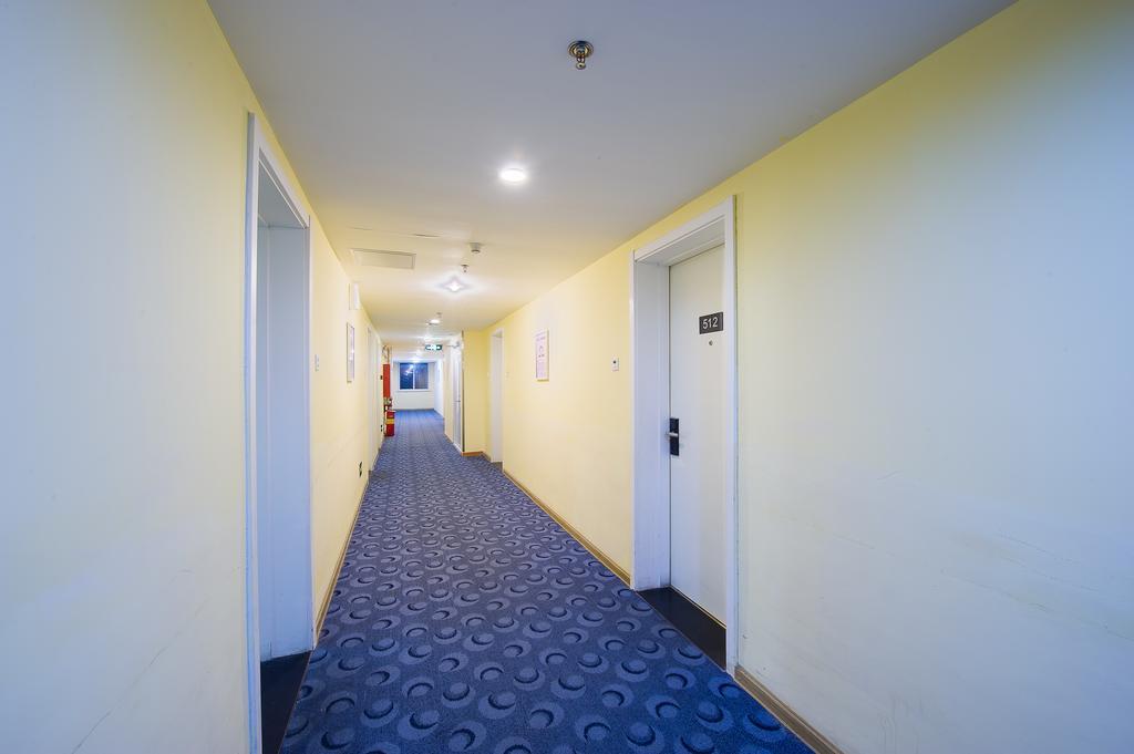 7Days Inn Beijing Railway Station Guangqu Gate Metro Station Hotel 2*
